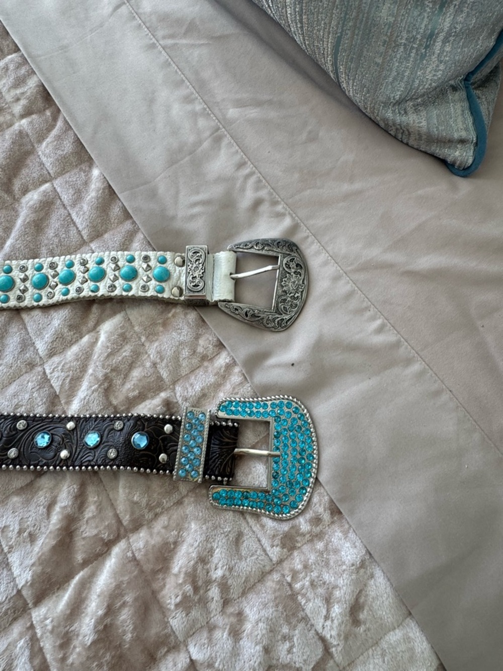 Turquoise-Studded Western Belt (Brown and  White) - Picture 3 of 3